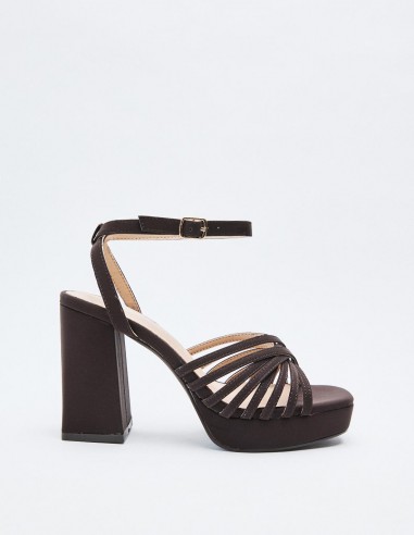 SANDALIA TACÓN EFECTO SERRAJE