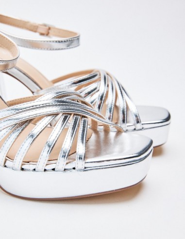 SANDALIA TACÓN  EFECTO METALIZADO