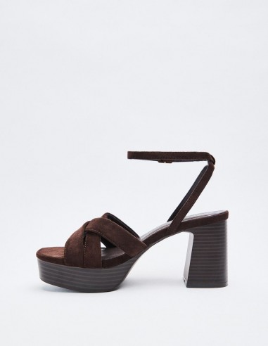 SANDALIA  EFECTO SERRAJE  PLATAFORMA