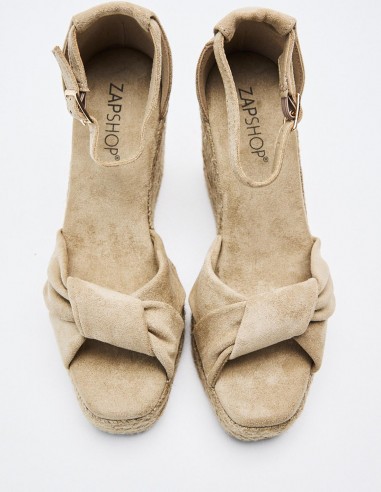 SANDALIA CUÑA EFECTO SERRAJE