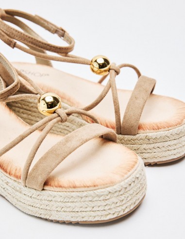 SANDALIA PLATAFORMA YUTE