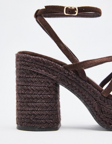 SANDALIA TACÓN YUTE