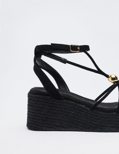 SANDALIA PLATAFORMA YUTE