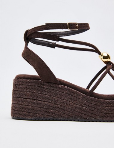 SANDALIA PLATAFORMA YUTE