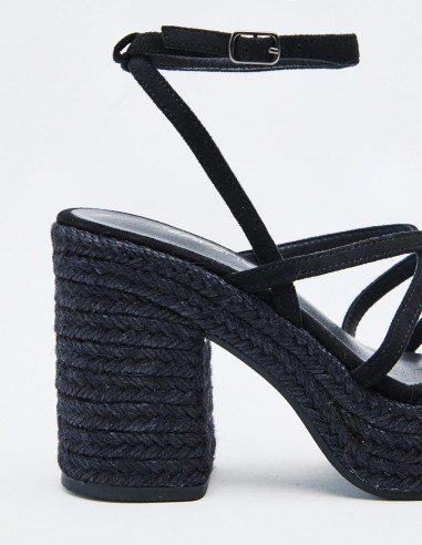 SANDALIA TACÓN YUTE