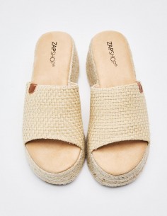 SANDALIA PLATAFORMA 2