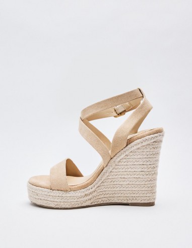 SANDALIA CUÑA EFECTO