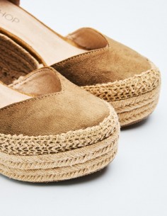 ZAPATO ATADO CUÑA 2