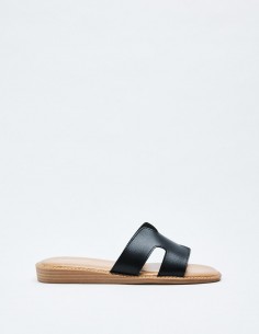 SANDALIA PLANA