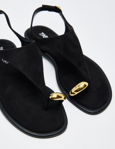 SANDALIA PLANA EFECTO SERRAJE