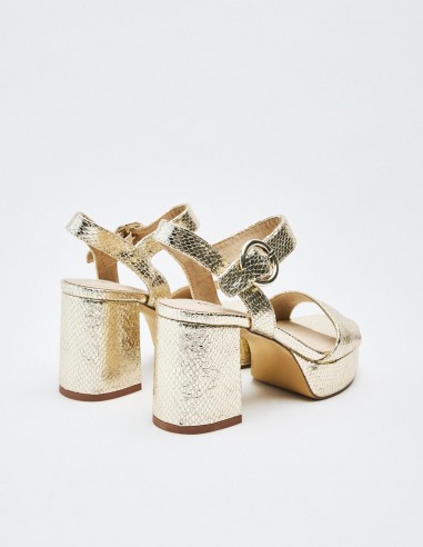 SANDALIA TACÓN EFECTO METALIZADO