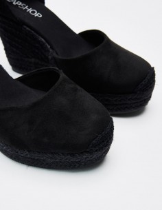 SANDALIA CUÑA EFECTO SERRAJE 2