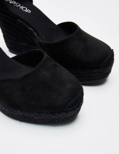 SANDALIA CUÑA EFECTO SERRAJE