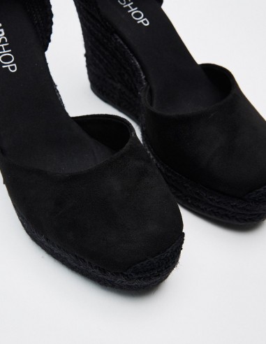 SANDALIA CUÑA EFECTO SERRAJE