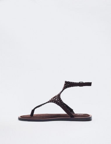 SANDALIA PLANA EFECTO SERRAJE