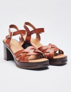 SANDALIA TACÓN ANCHO 2