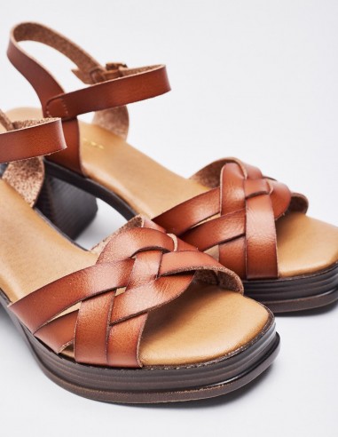 SANDALIA TACÓN ANCHO