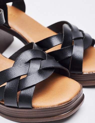 SANDALIA TACÓN ANCHO