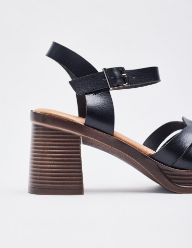 SANDALIA TACÓN ANCHO