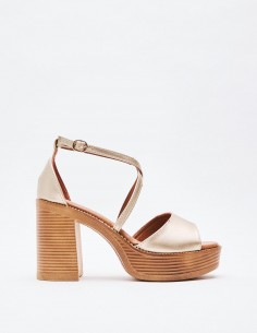 SANDALIA METALIZADA PLATAFORMA