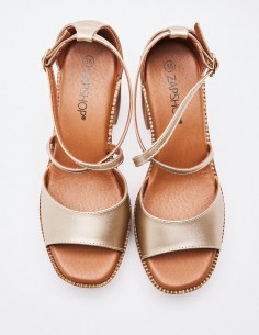 SANDALIA METALIZADA PLATAFORMA 2