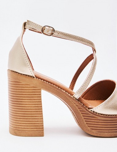 SANDALIA METALIZADA PLATAFORMA