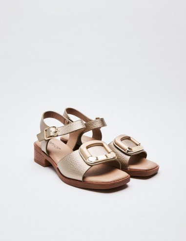 SANDALIA TACÓN METALIZADO