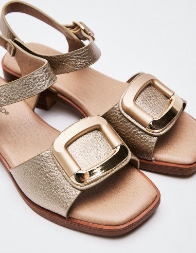 SANDALIA TACÓN METALIZADO