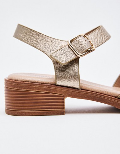 SANDALIA TACÓN METALIZADO
