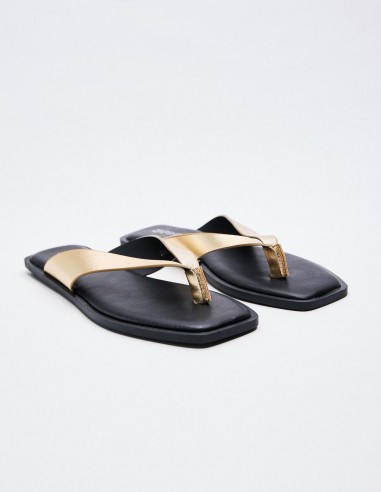 SANDALIA EFECTO PIEL PLANO