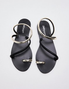 SANDALIA DETALLE METÁLICO 2