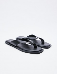 SANDALIA EFECTO PIEL  PLANA 2