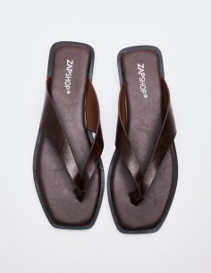 SANDALIA EFECTO PIEL PLANA 2