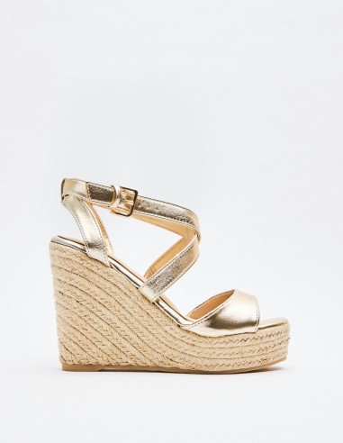 SANDALIA CUÑA METALIZADO