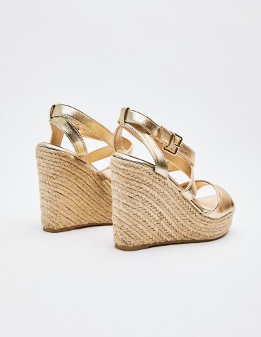 SANDALIA CUÑA METALIZADO