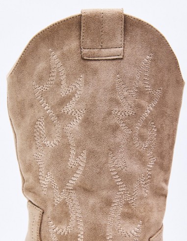 BOTA COWBOY  BORDADOS