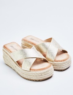 SANDALIA PLATAFORMA 2